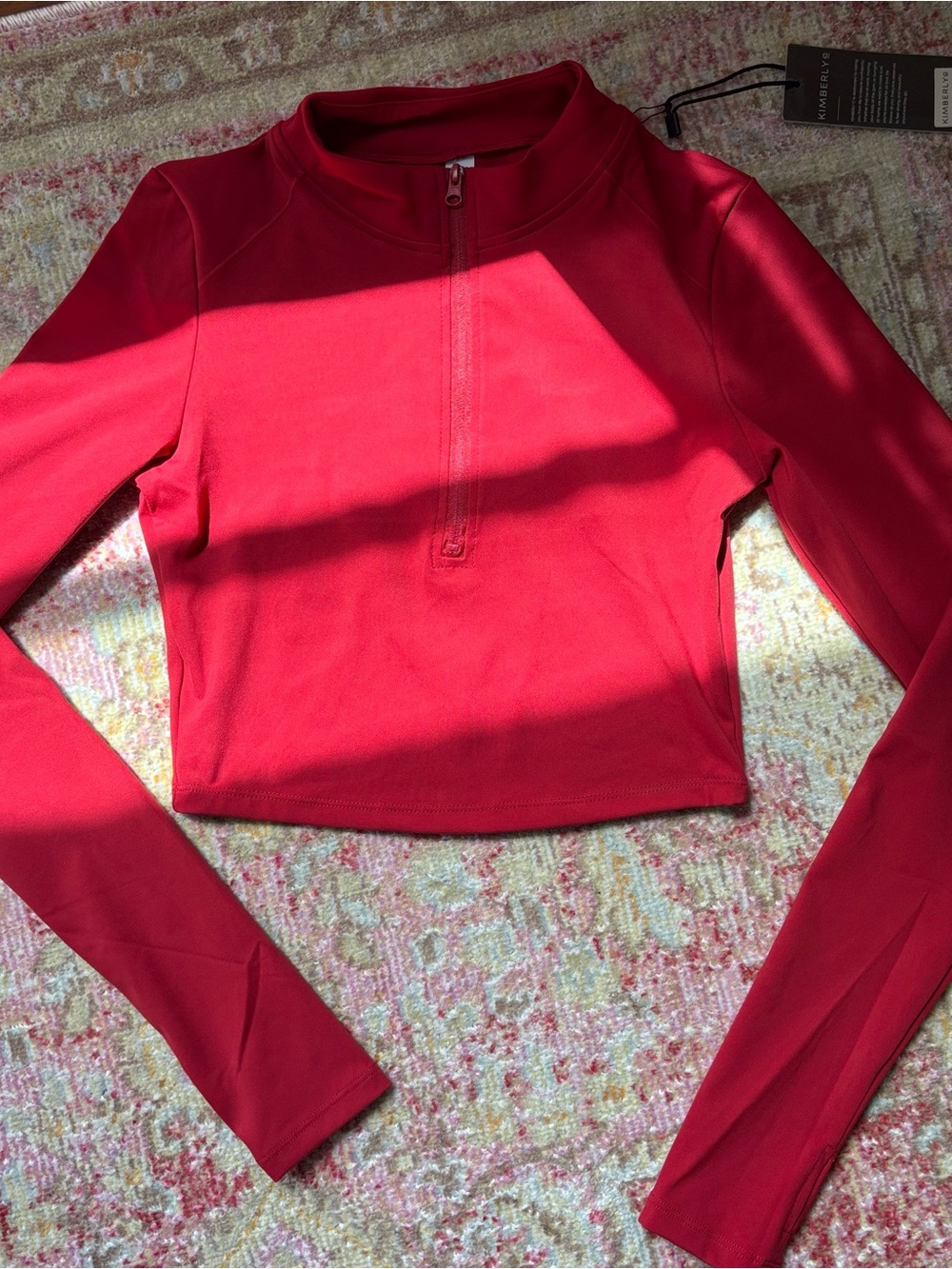 NWT \\ red quarter zip crop active top